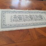 Table runner