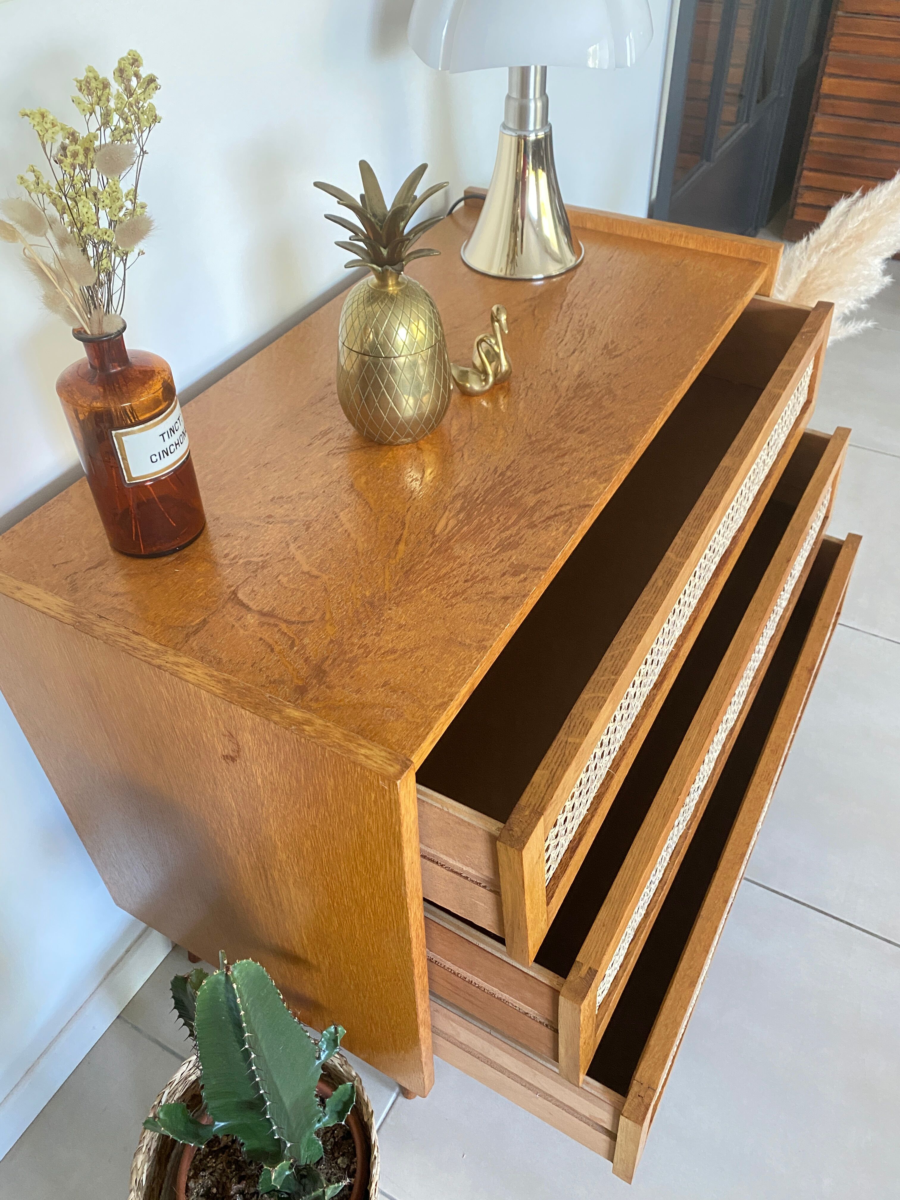 Commode vintage