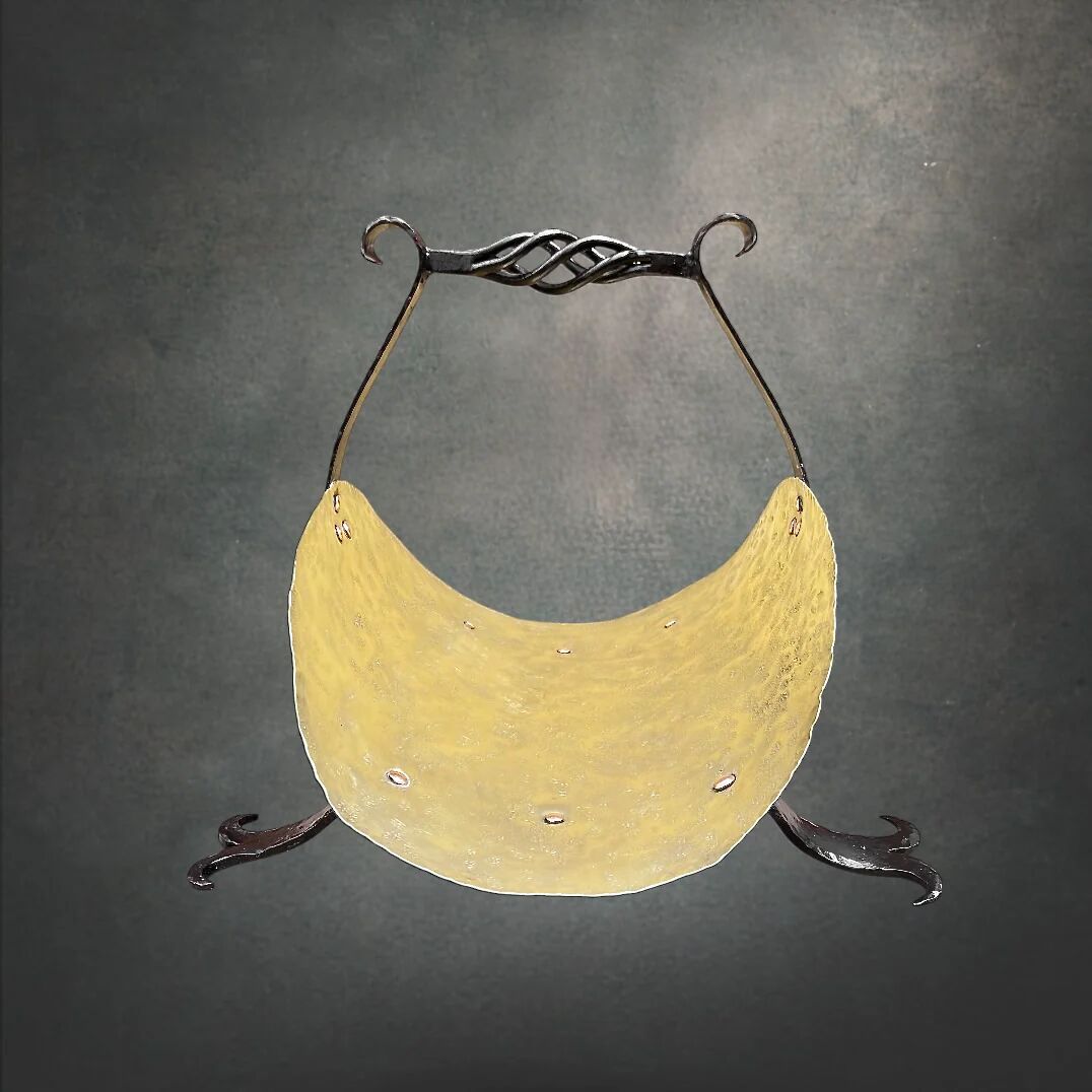 Porte-bûches en laiton texturé et fer forgé noir style ancien – années 50