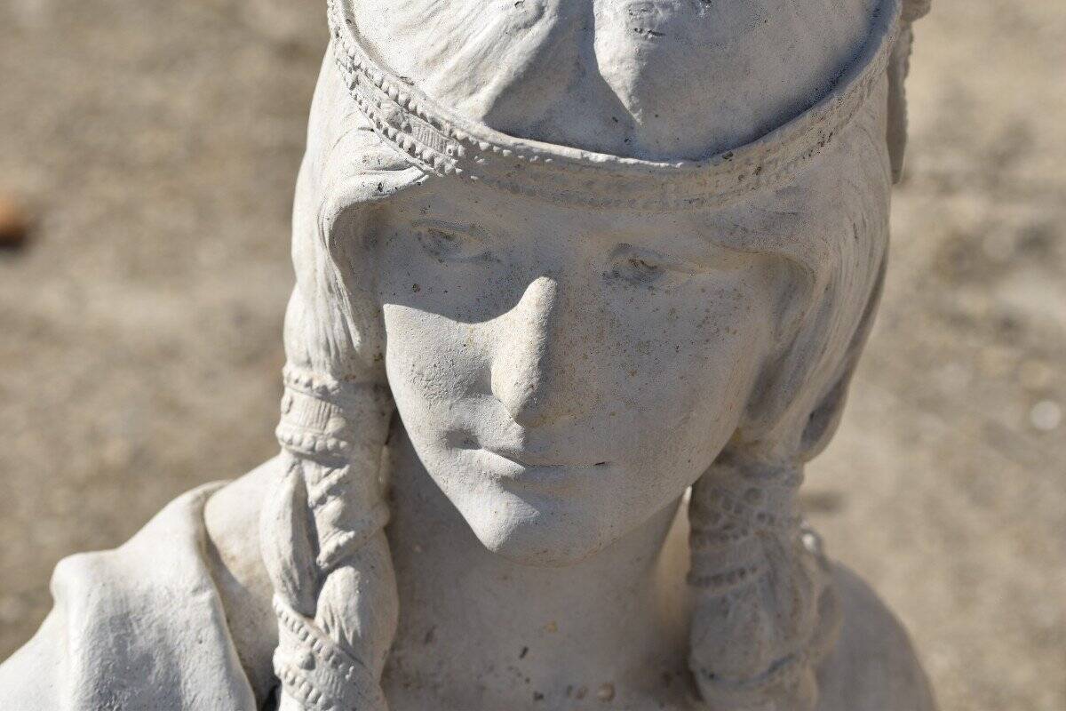 Henri Allouard, Dona Ximena, wife of El Cid (1885)