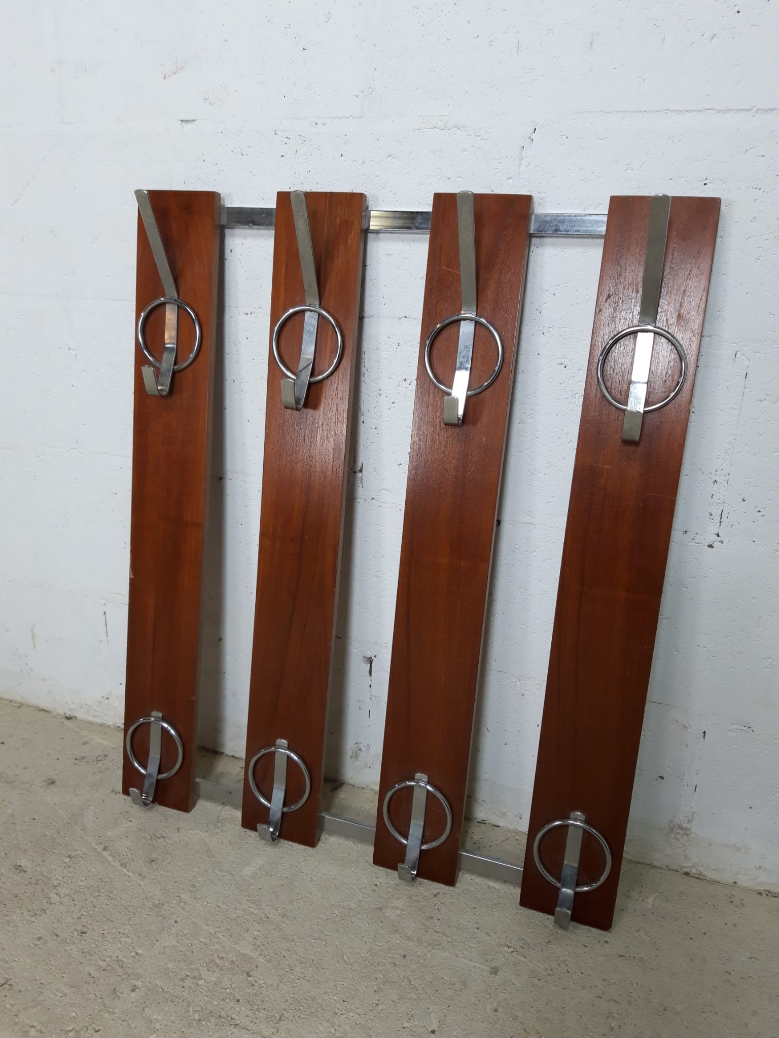 Vintage wooden wall coat rack, 8 hanging points