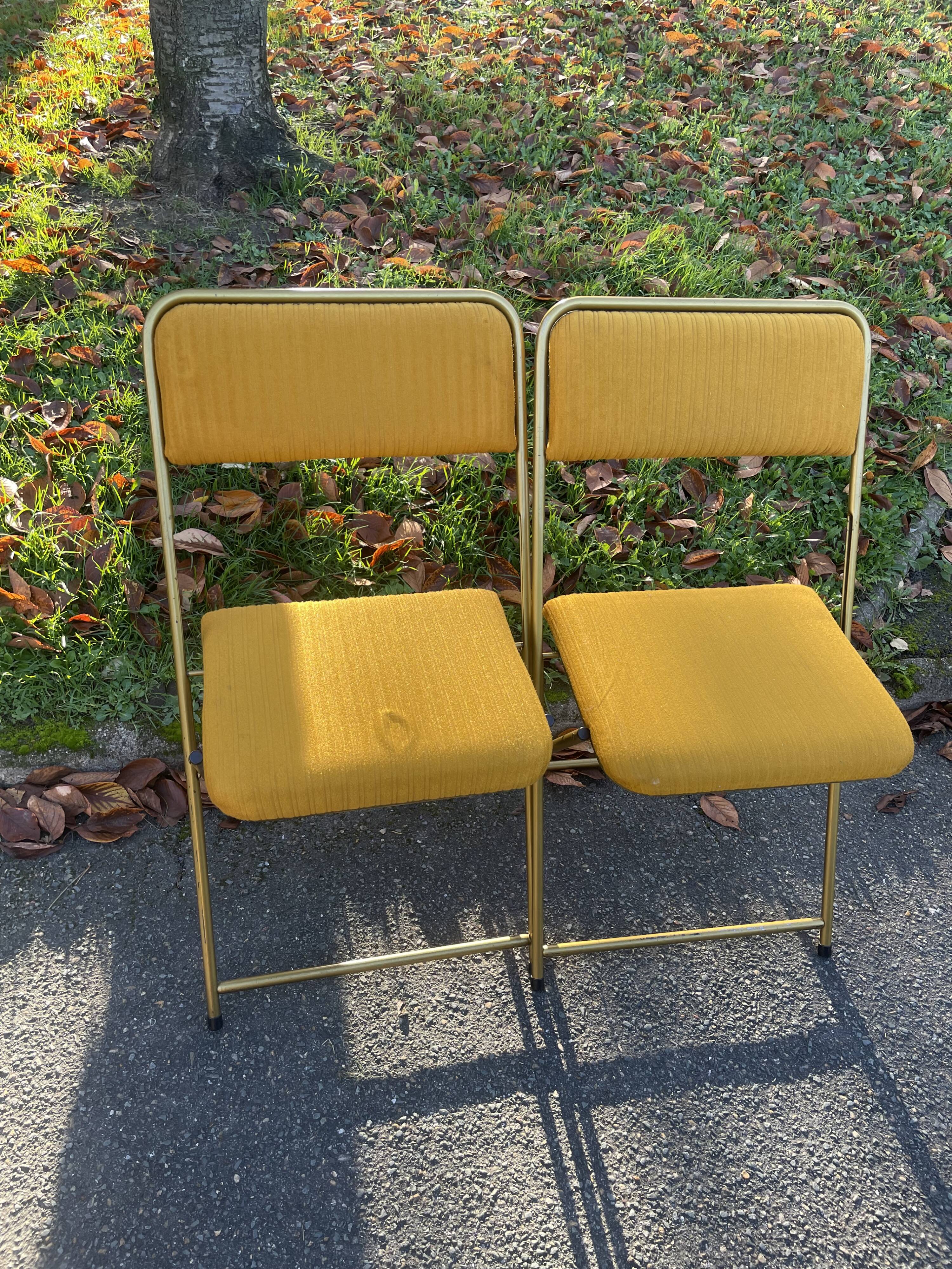2 Lafuma folding chairs