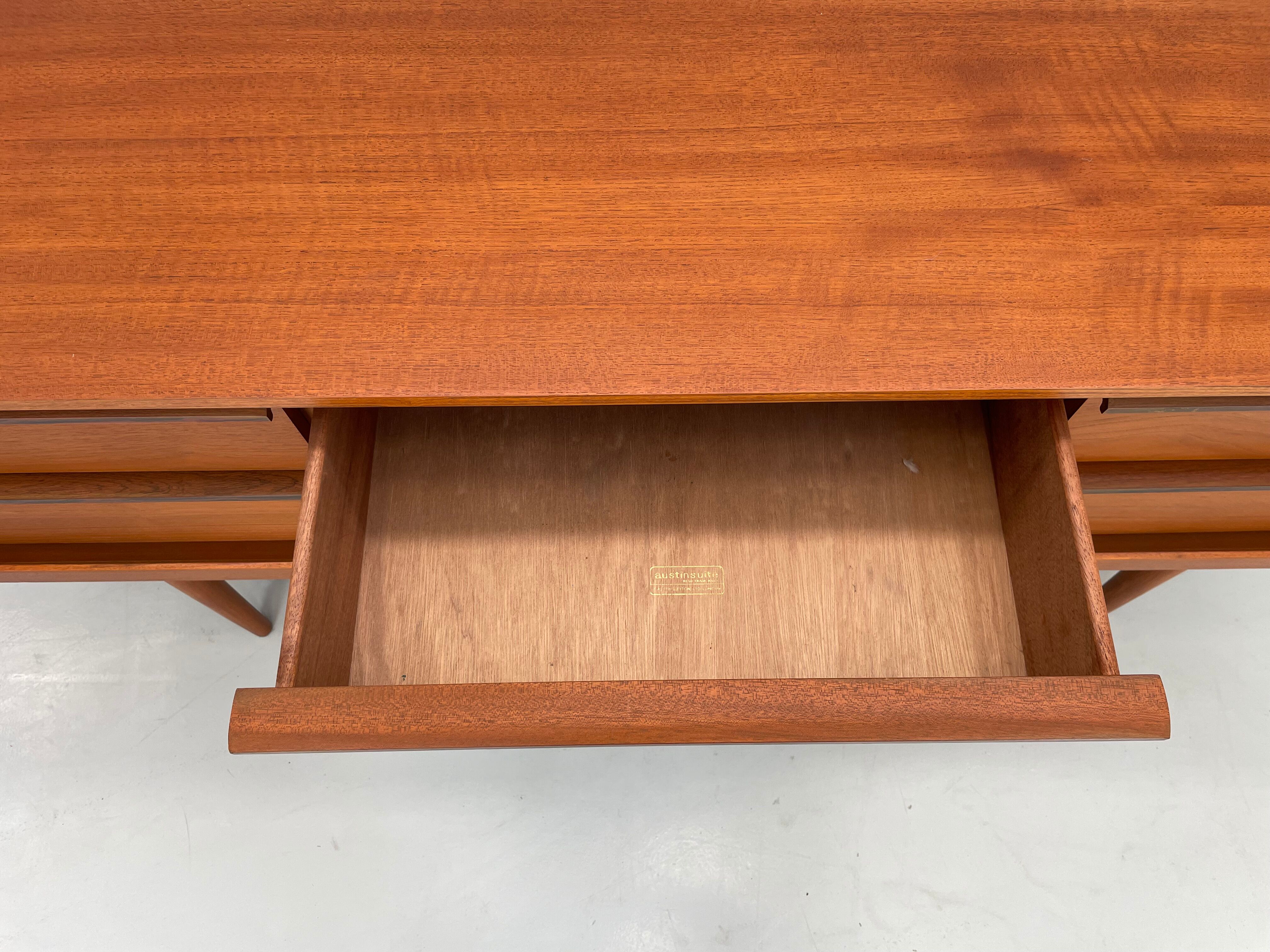 Vintage Austinsuite sideboard 1960's