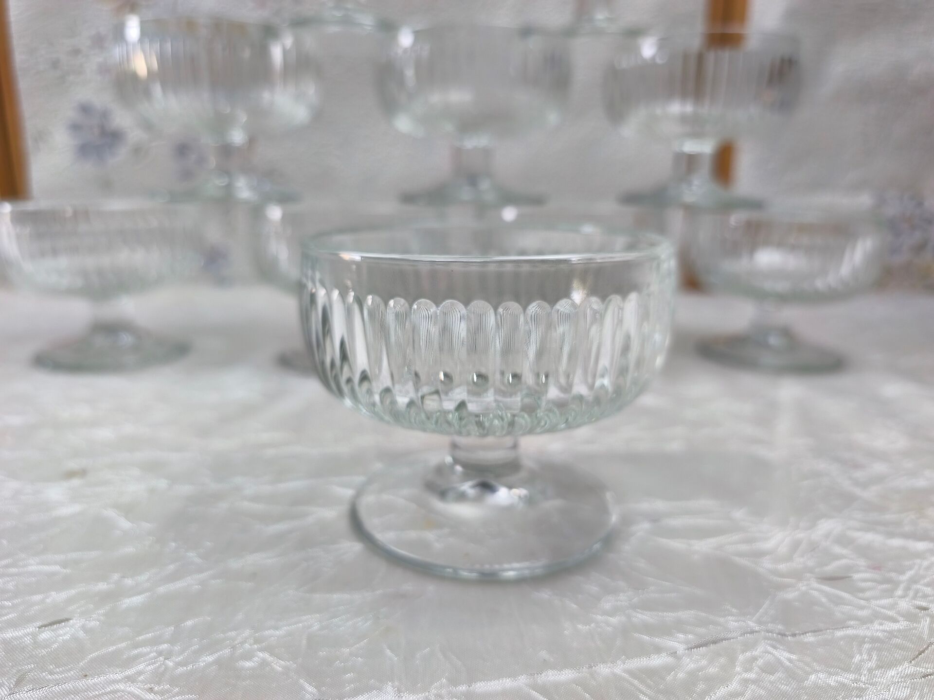 Lot de 10 coupes à dessert vintage en verre côtelé