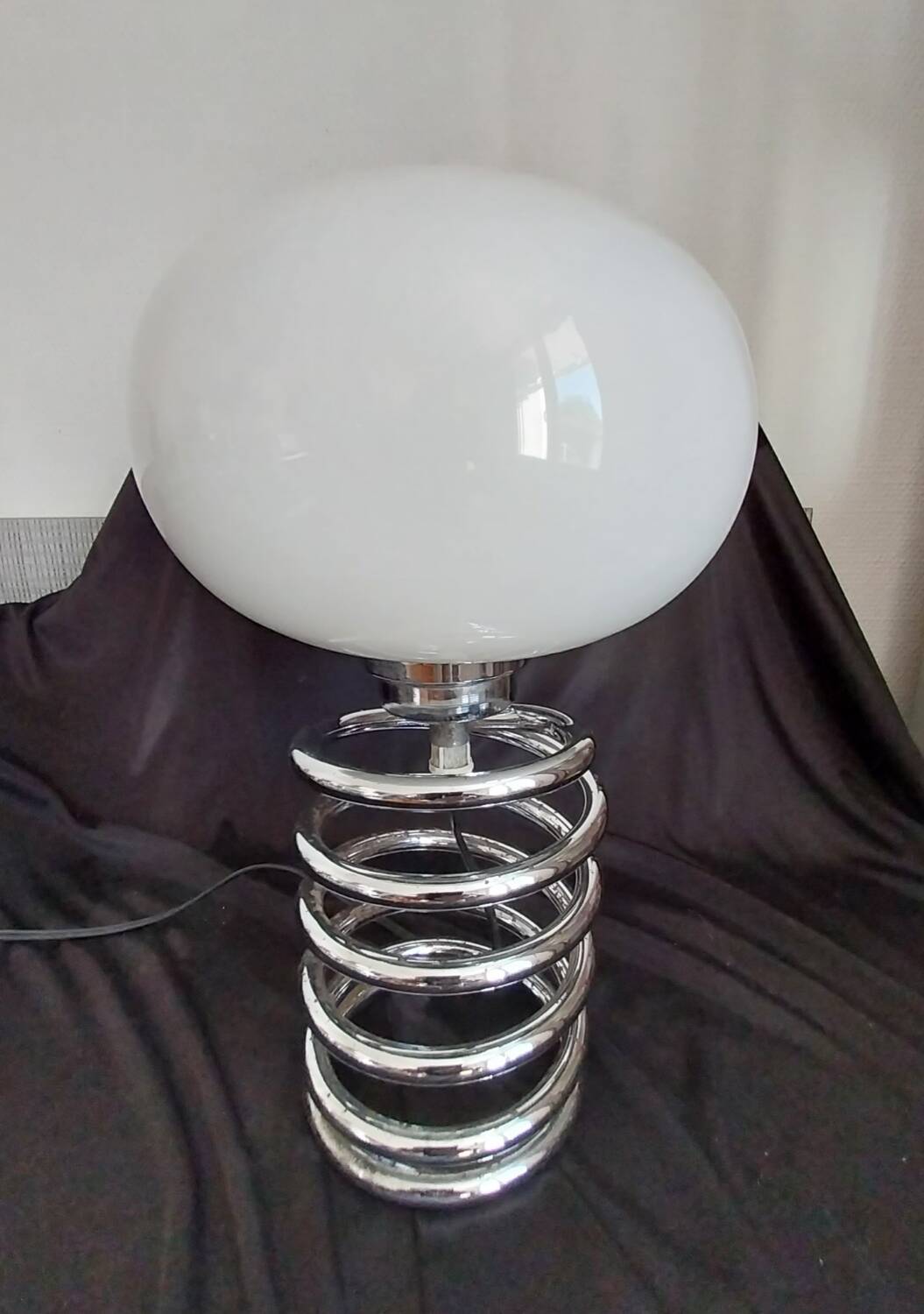 Spring lamp style  Ingo Maurer