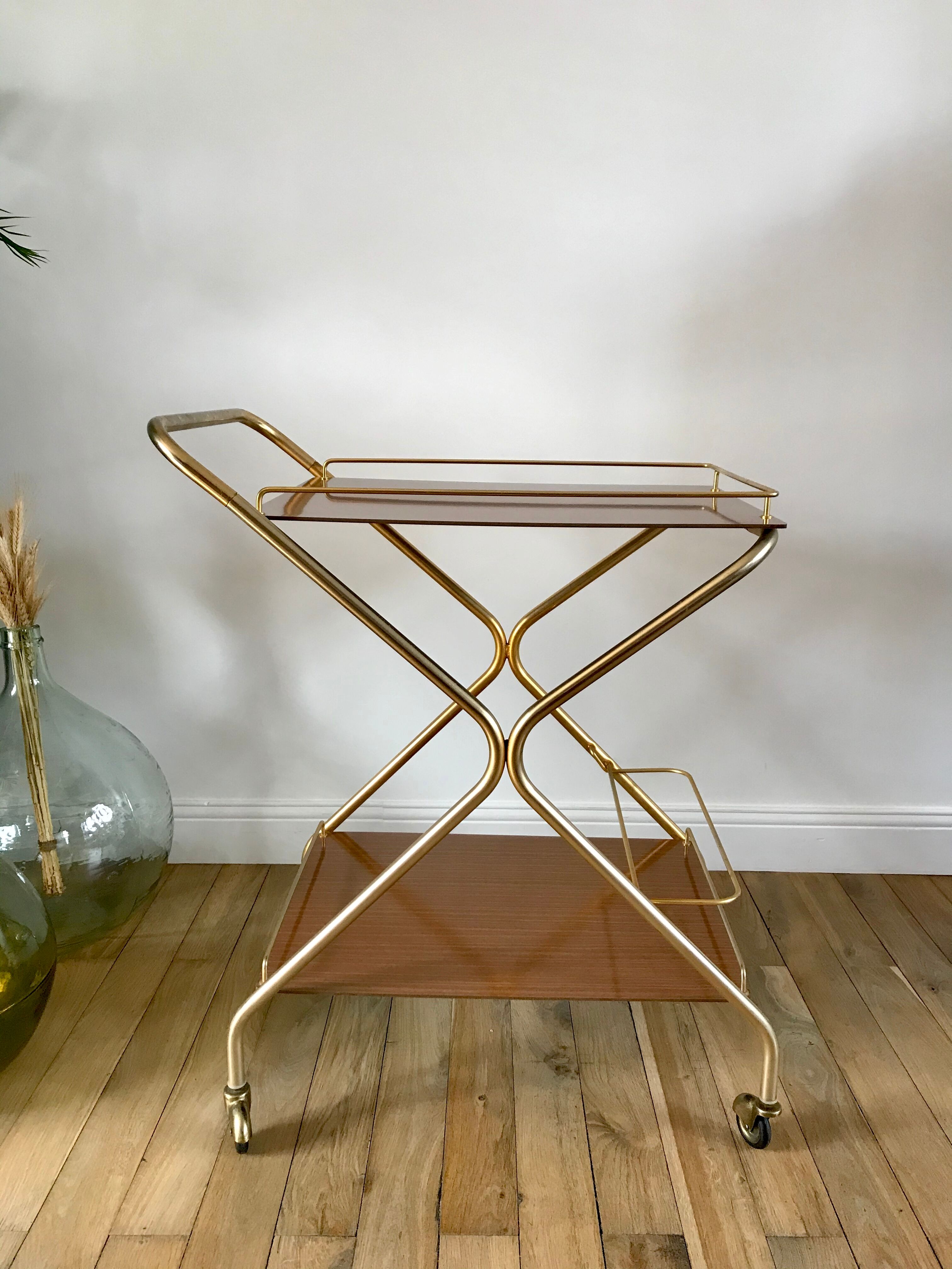 Design service in formica and brass 60s