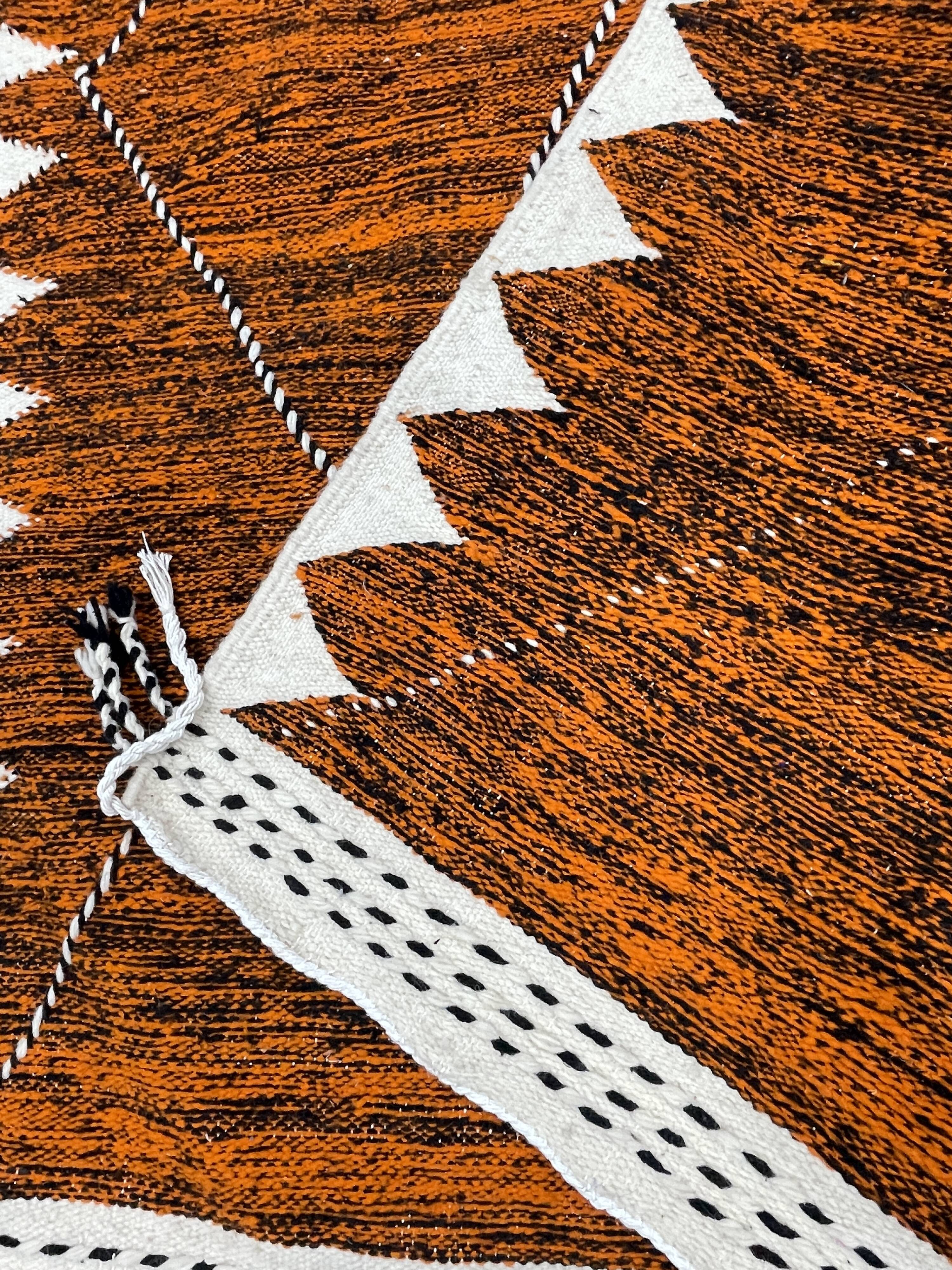 Atypical rug