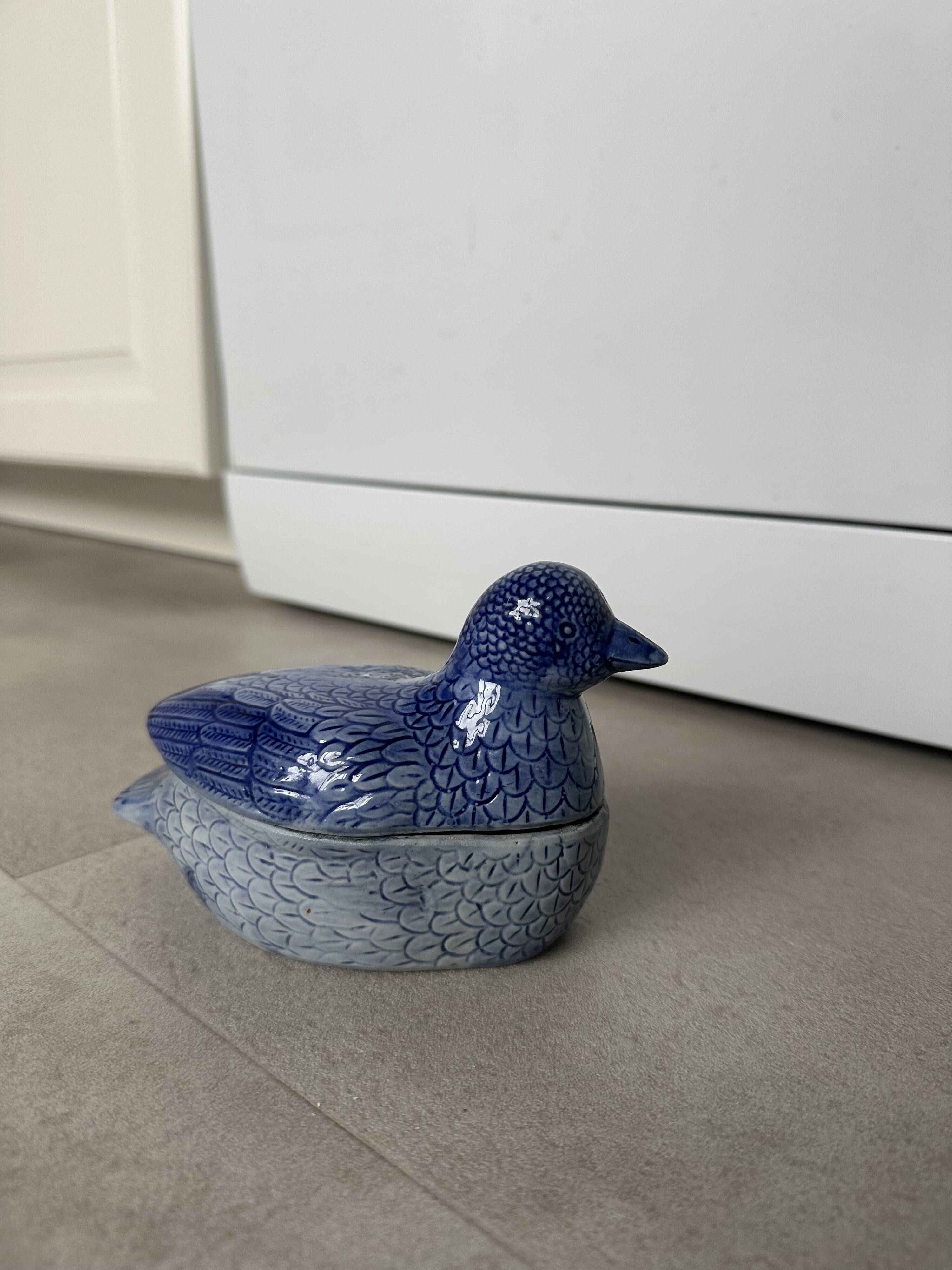 Bird-shaped trinket tray