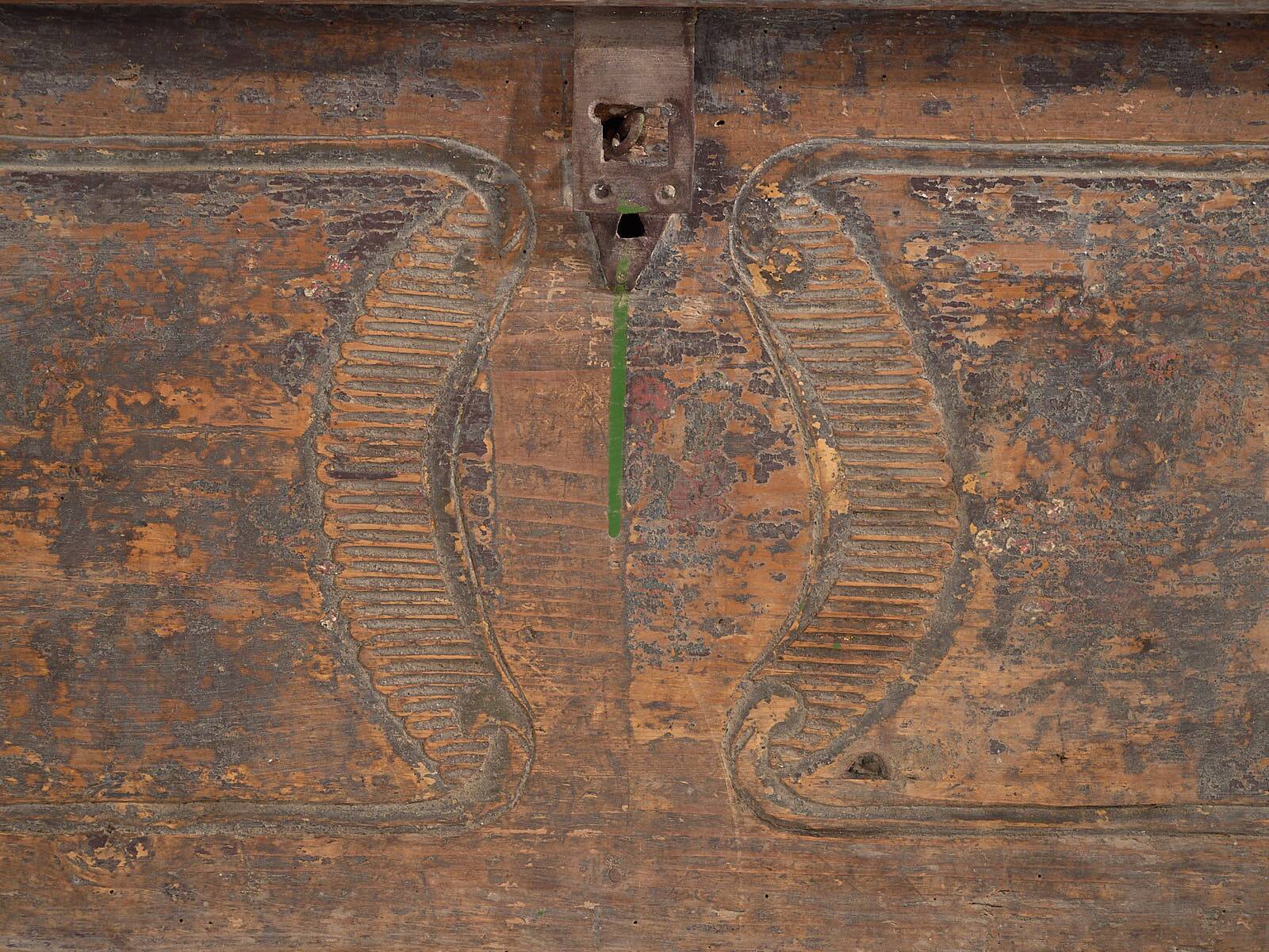 Ancien coffre en bois massif (Année 1830) #34