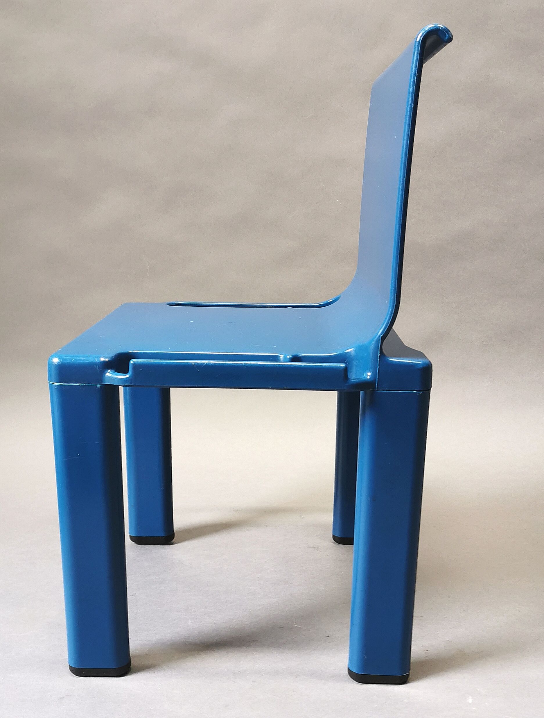 Blue chair and bench child kartell 70s