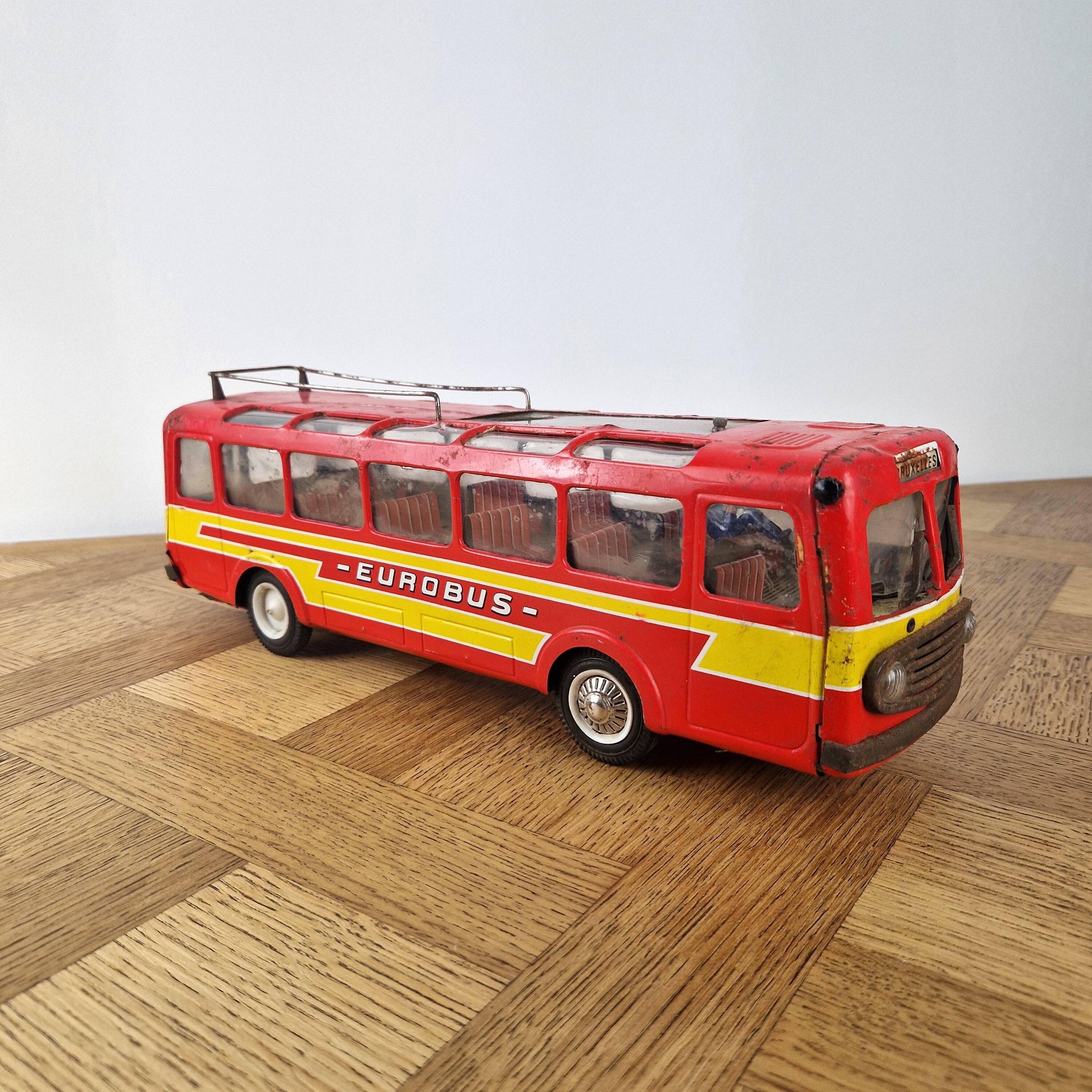 Ancien jouet – Bus Eurobus en tôle par Joustra