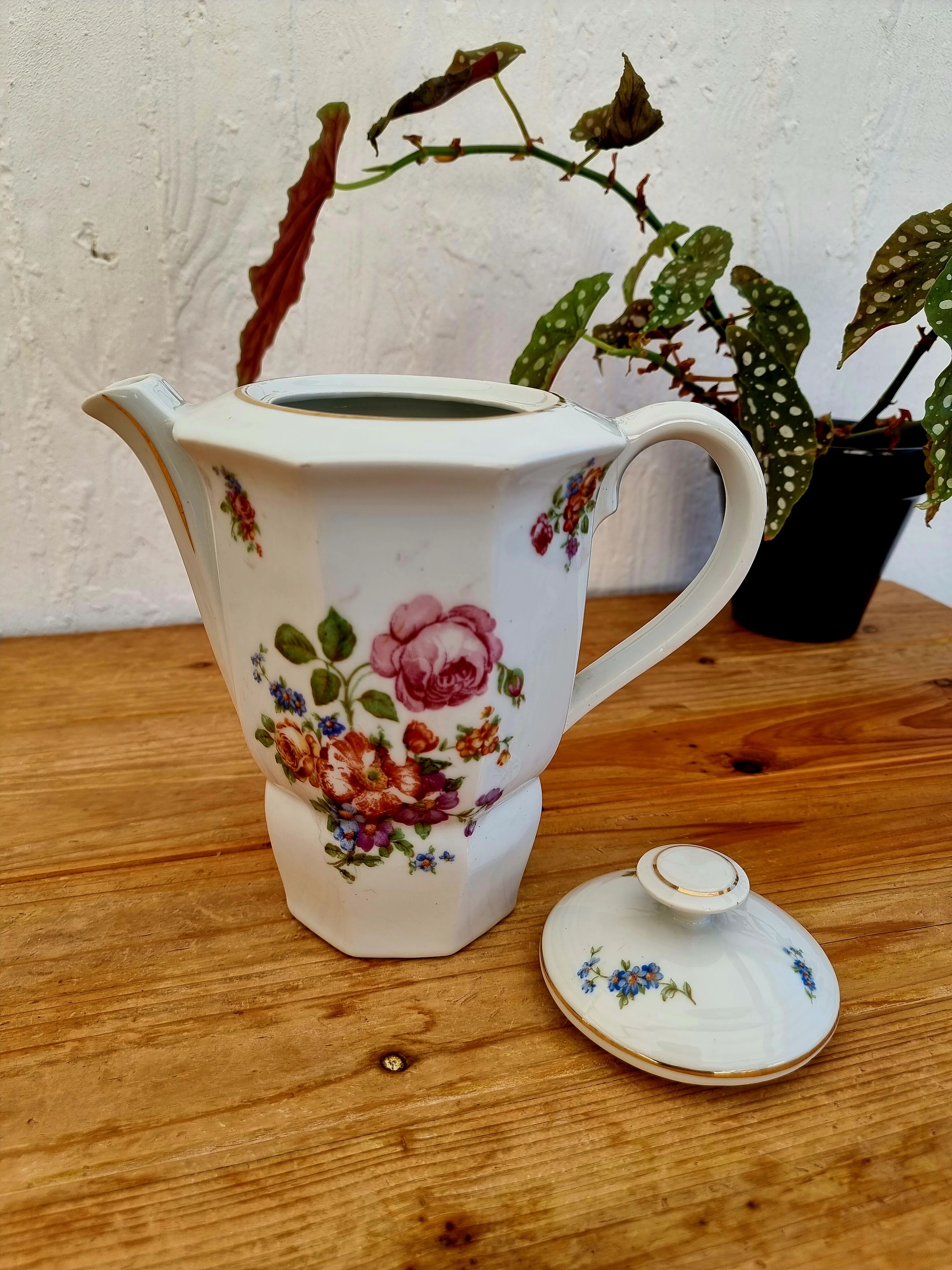 Vintage Lido FlowerPot