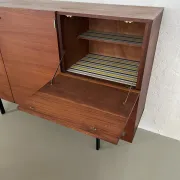 Buffet en teck par Pierre Guariche pour Meurop, 1961