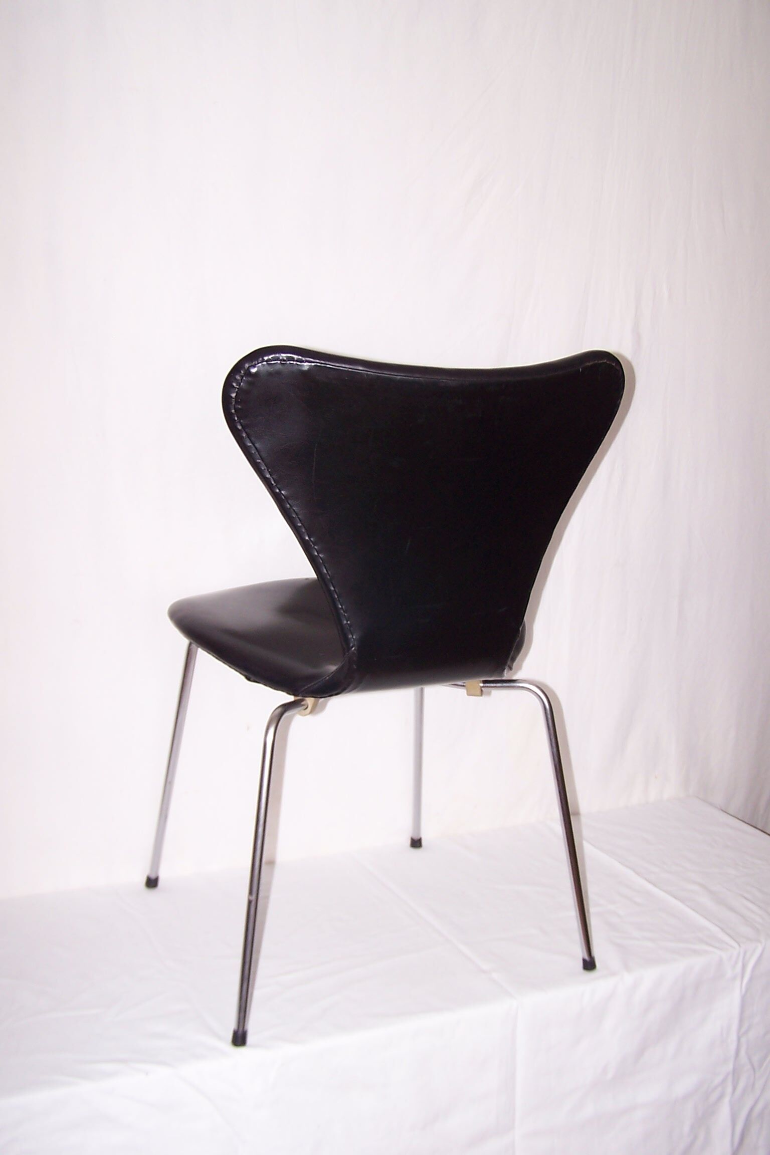 Arne Jacobsen for Fritz Hansen chair 50