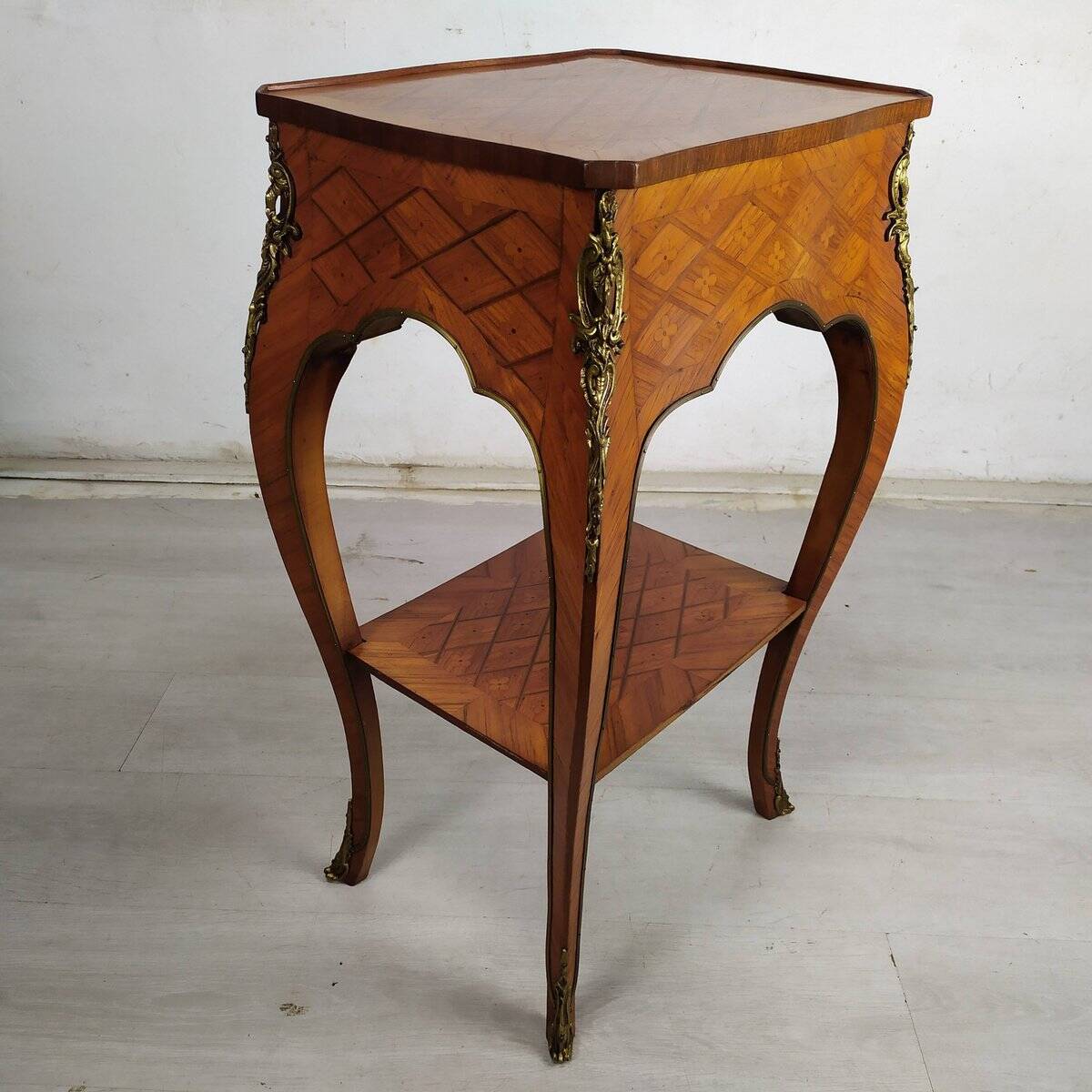 Louis XV side table in marquetry