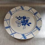 Gien earthenware dish from the 40s and 50s