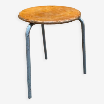 Tabouret tripode