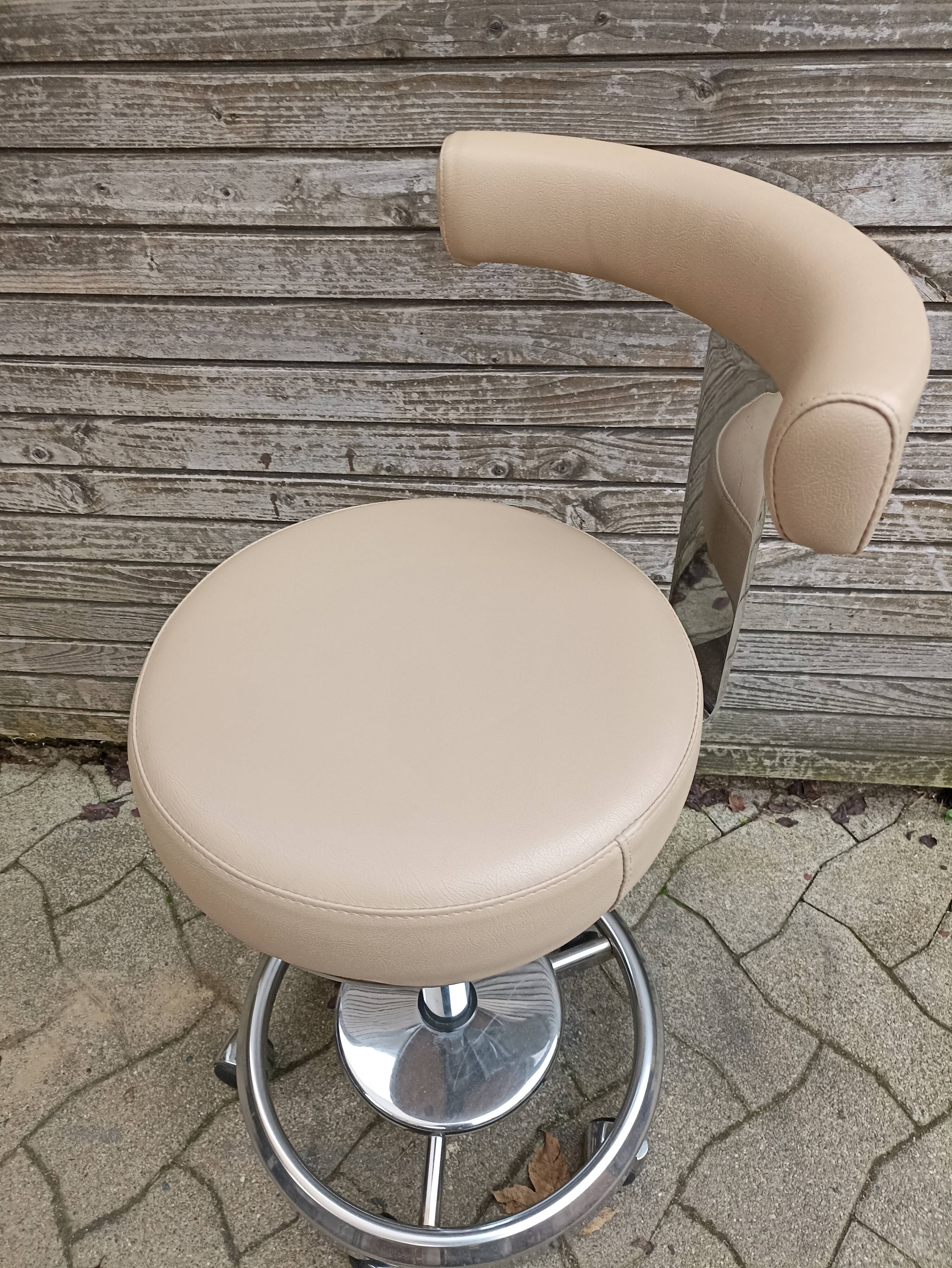 Industrial dentist chair