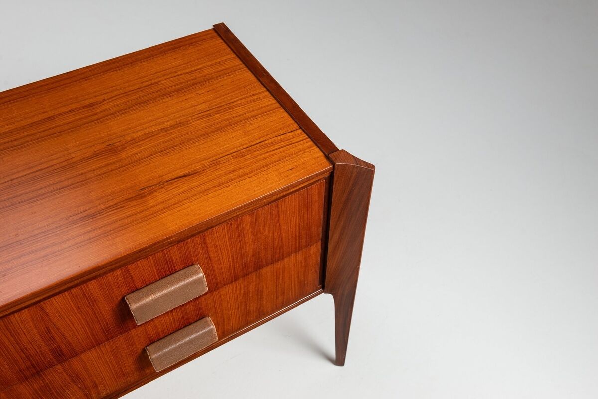Italian sideboard or chest of drawers in teak Italy 1960