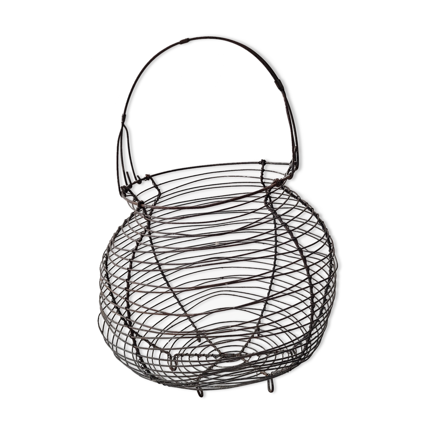 Basket braided metal salad