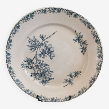 Old round ceramic dish from Sarreguemines Flore model