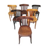 Chaises de bistrot depareill"es