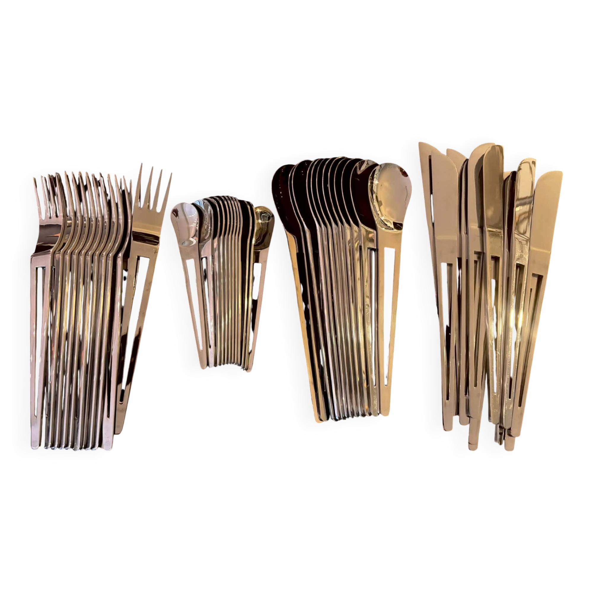 Ménagère 12 personnes acier