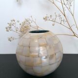 Vase boule en nacre véritable
