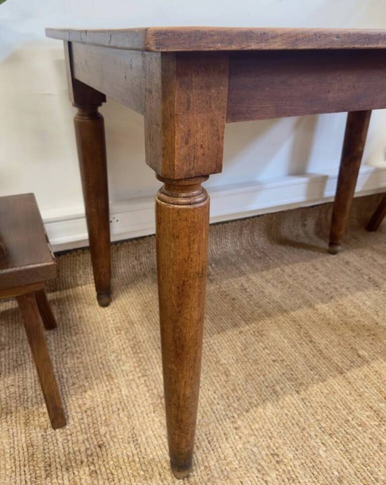 Table de bistrot ancienne en bois massif