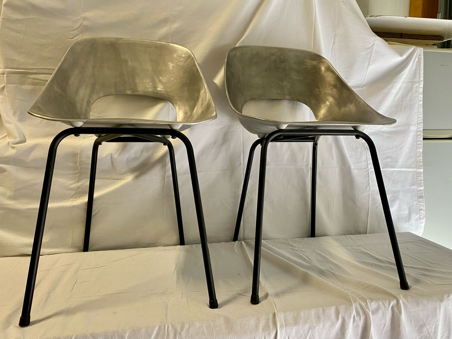 Vintage tulip chairs by Pierre Guariche