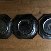 Set de 3 assiettes terre vernissée octogonales perles Biot 1950