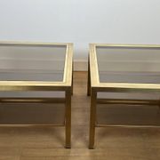 Paire d'importants bouts de canapé carrés en laiton