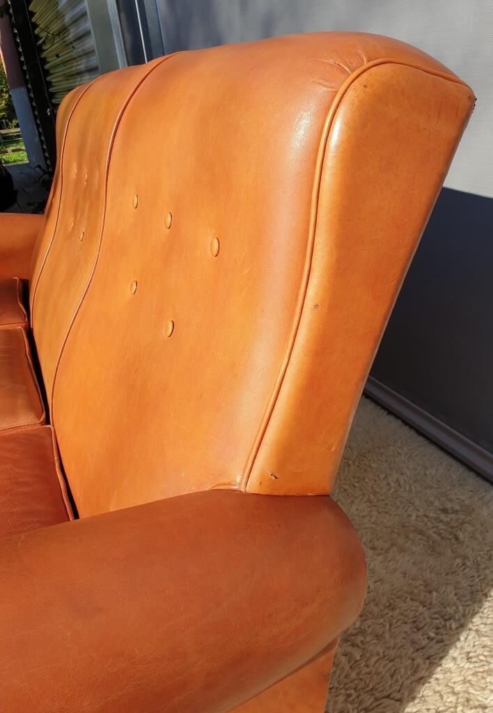 Sofa club leather 3 places buttoned back finish studded and velvet
