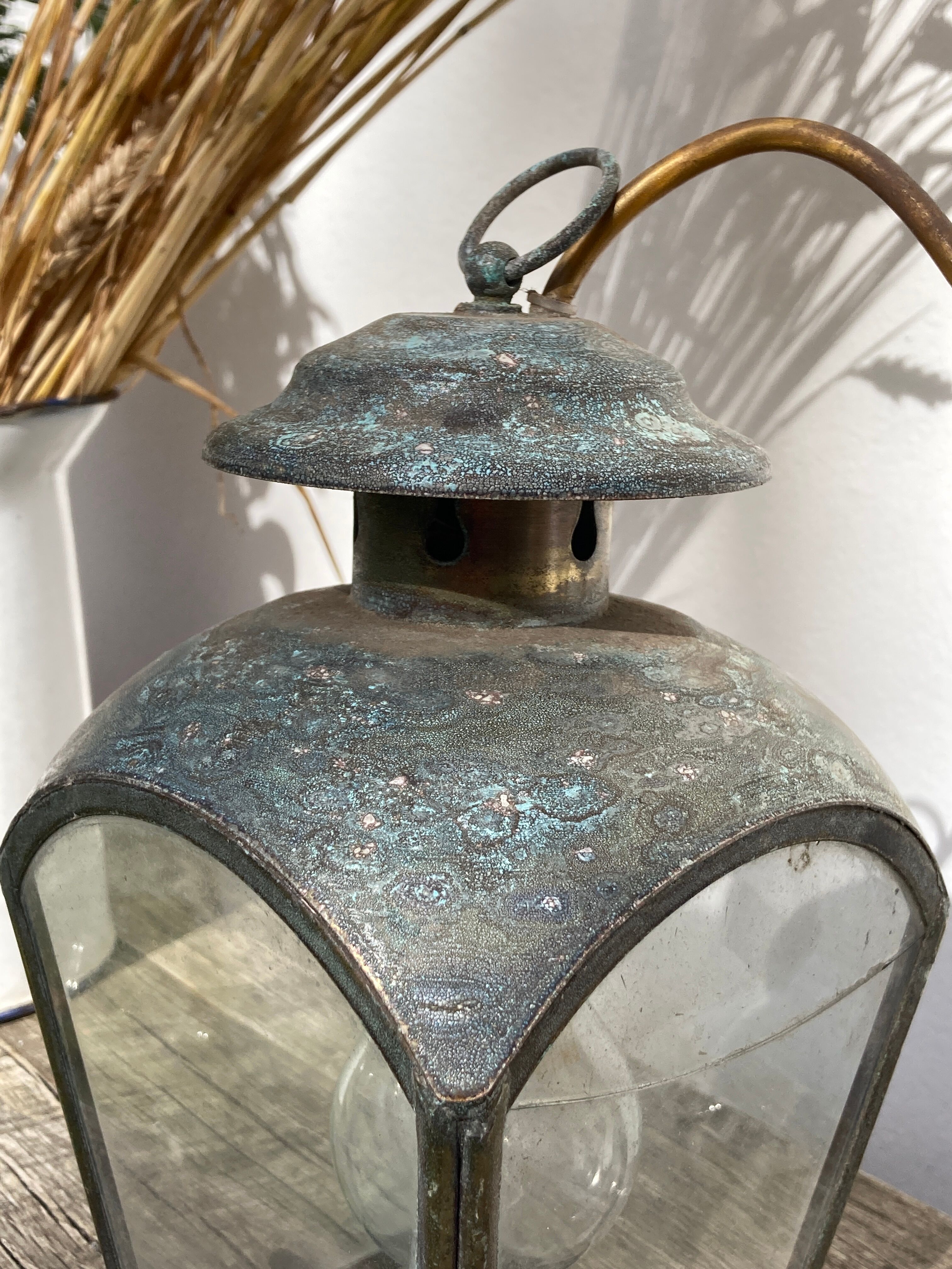 Antique lantern suspension in brass and glass