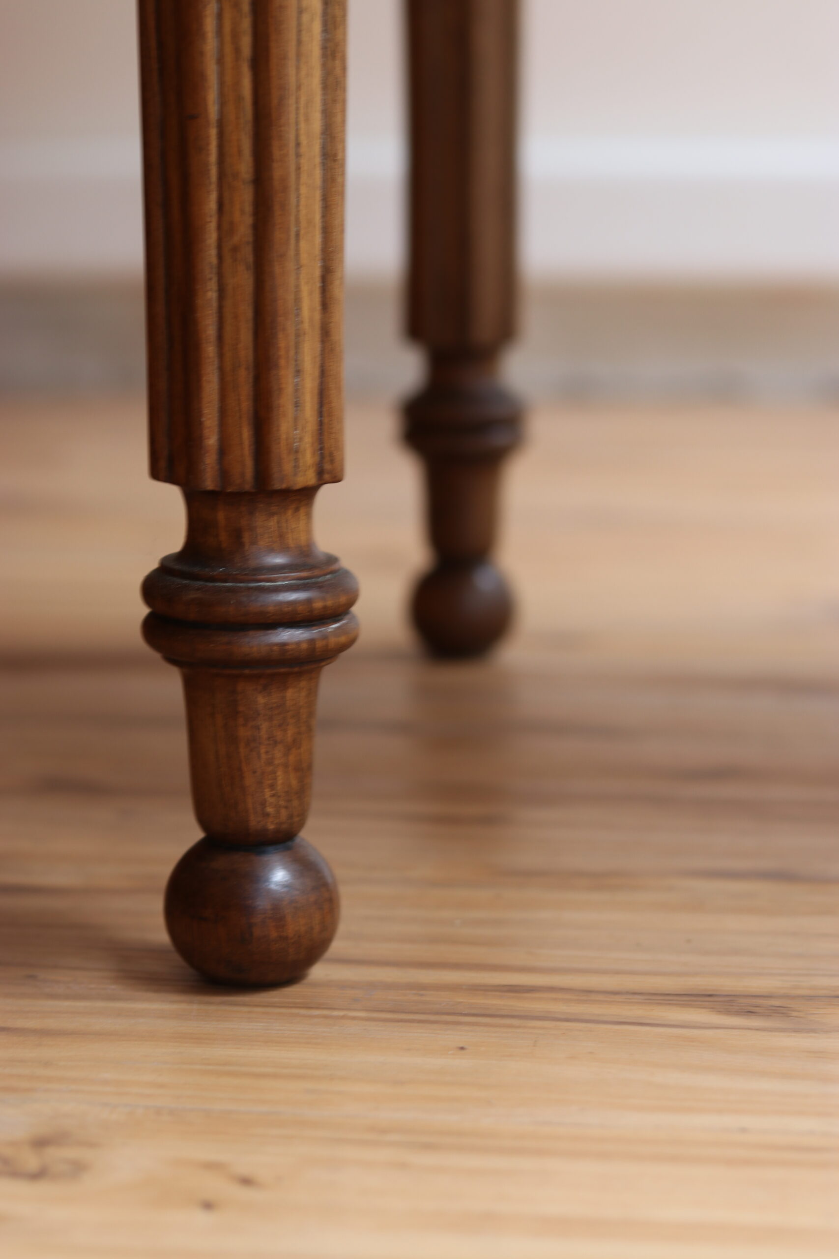 Tiered walnut desk, 19th century (circa 1860)