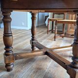 Table and 6 chairs in solid oak
