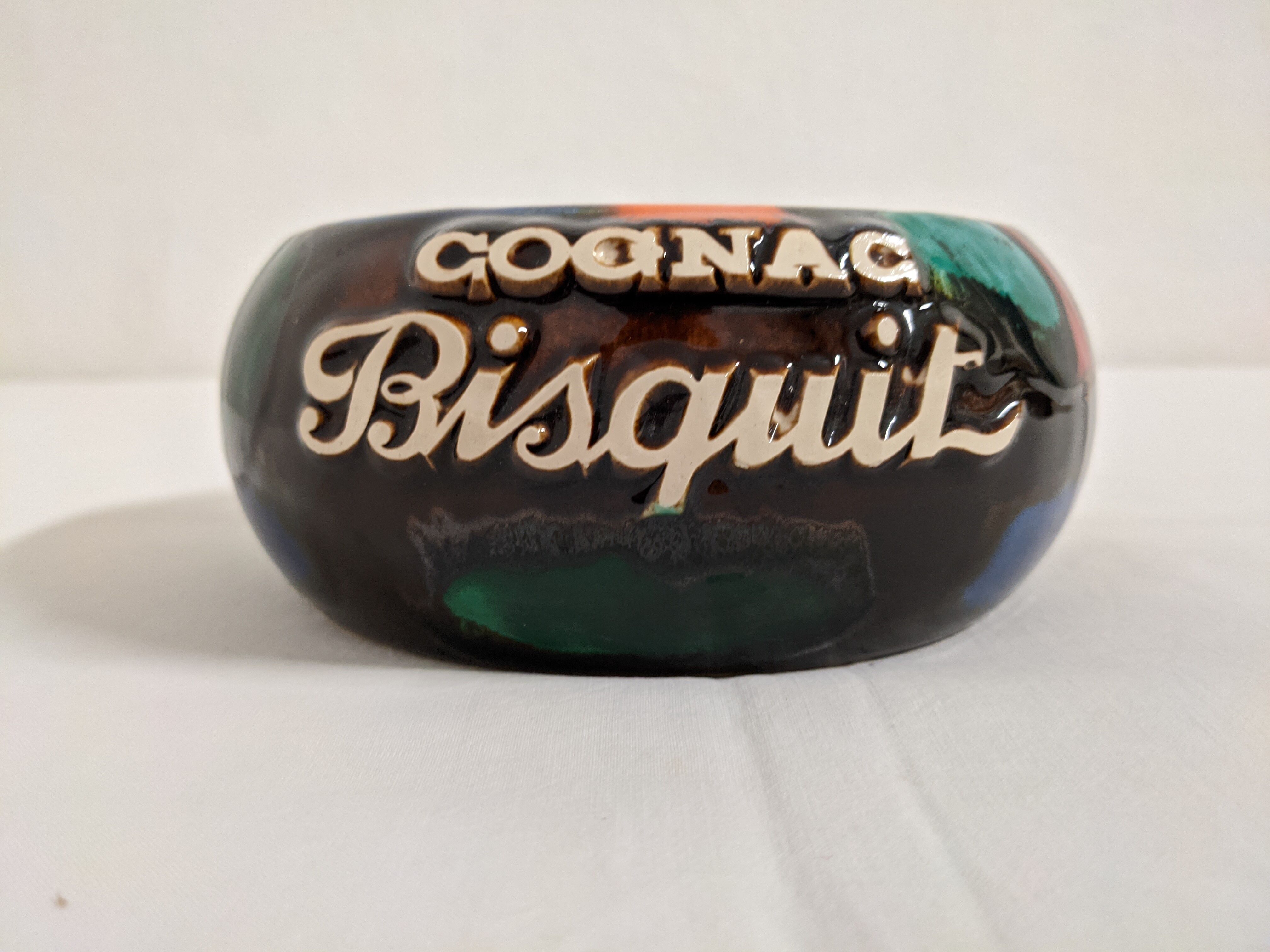 Advertising ashtray of the 60s by Ricard