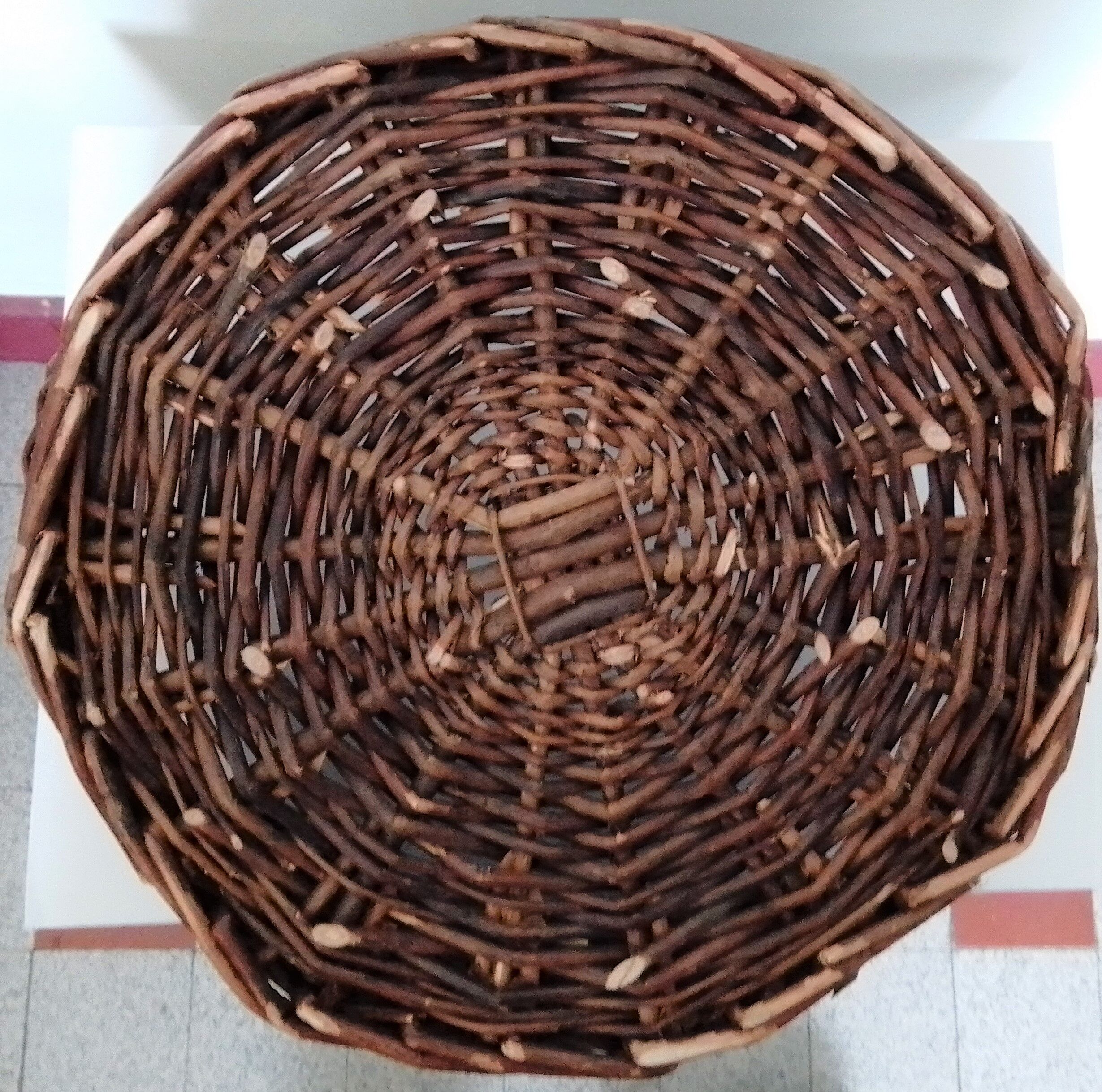 Panier rond  en osier avec poignées
