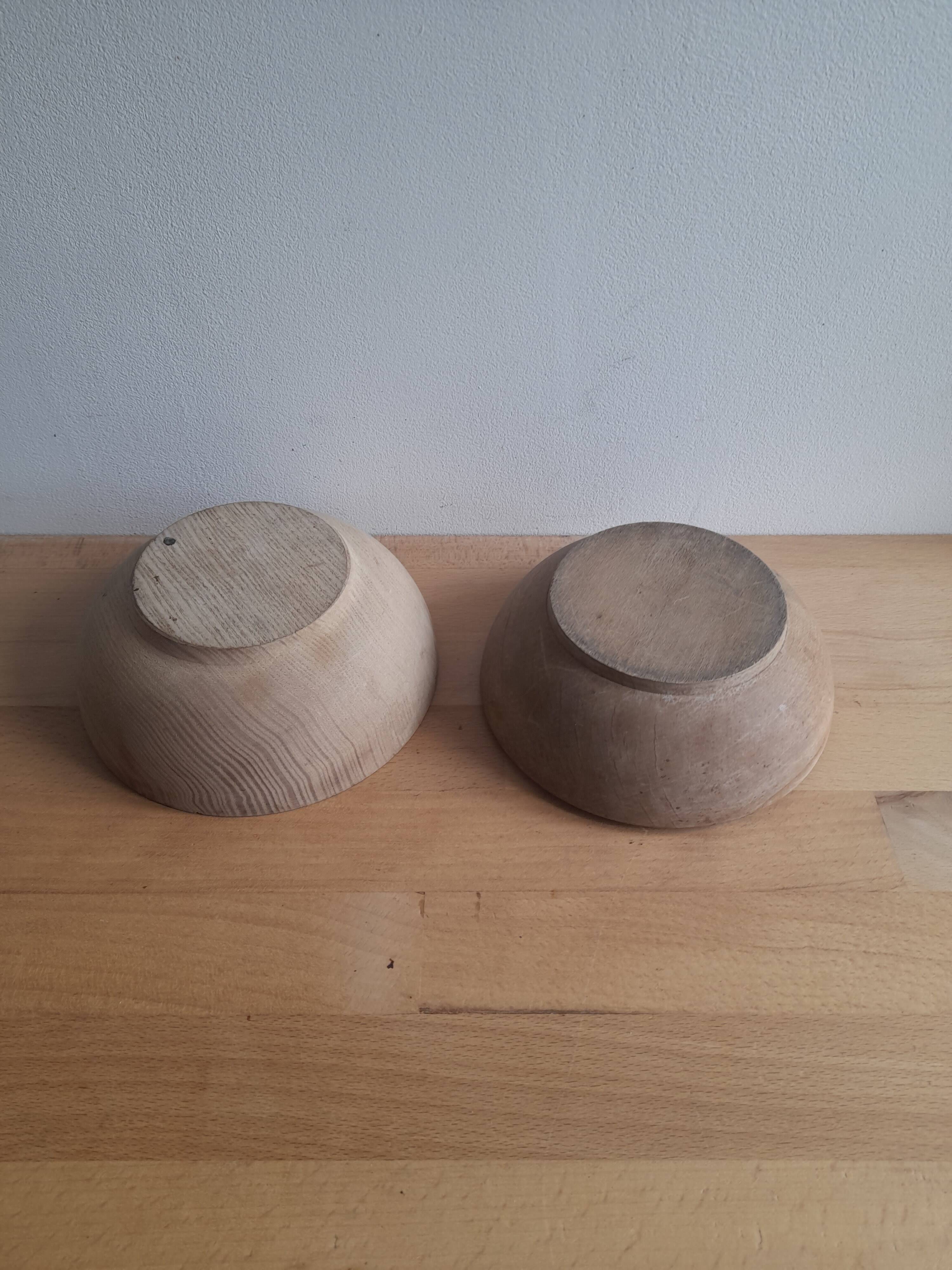 Set of two cups
