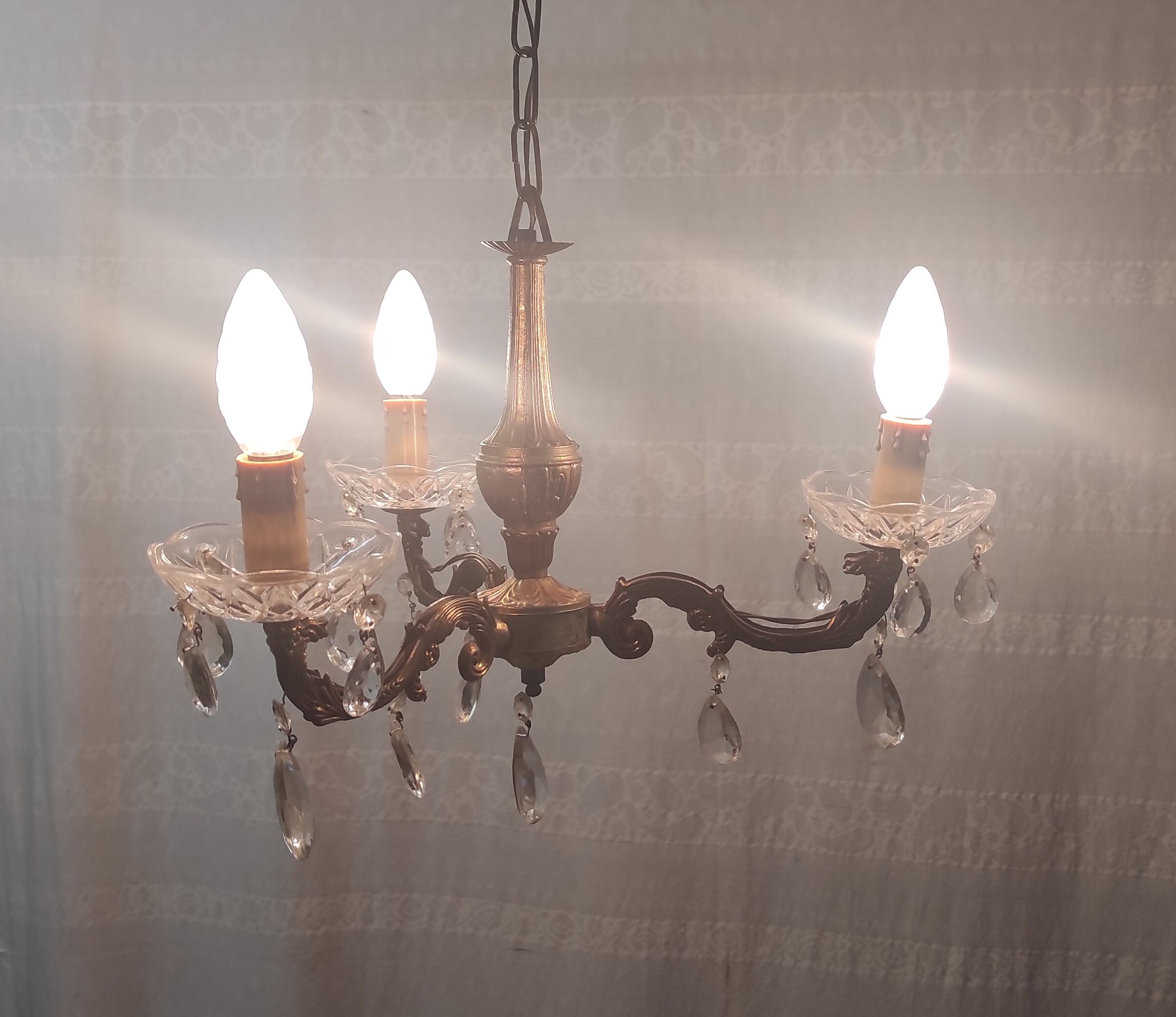 3-burner chandelier in brass and glass – 70s/80s