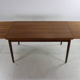 Danish sixties design teakwood extendable dining for Glostrup Møbelfabrik