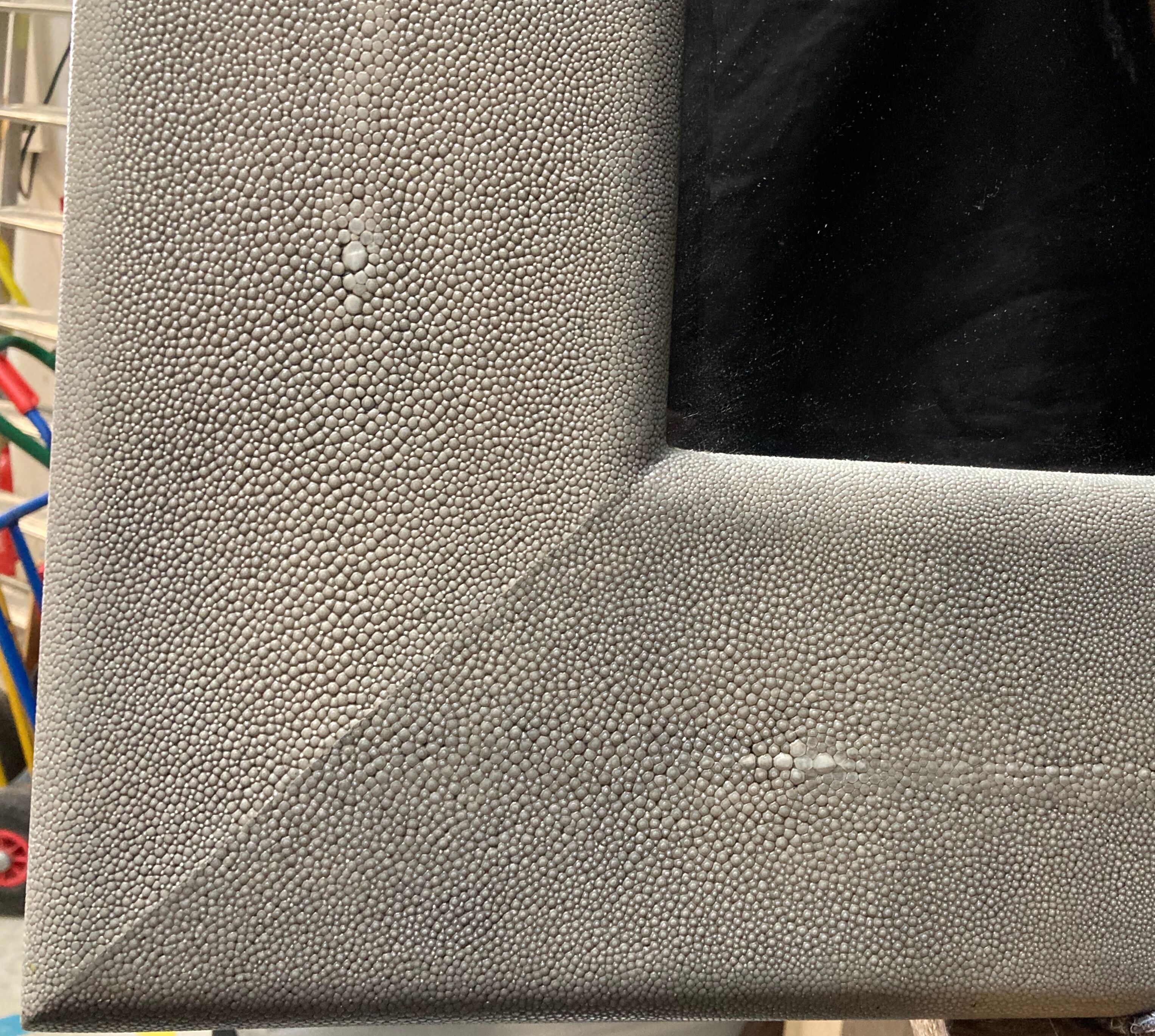 Mirror in leather from galuchat- 119x119cm