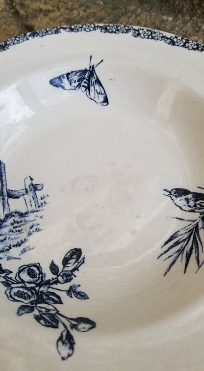 Lot de 2 assiettes E.Bourgeois