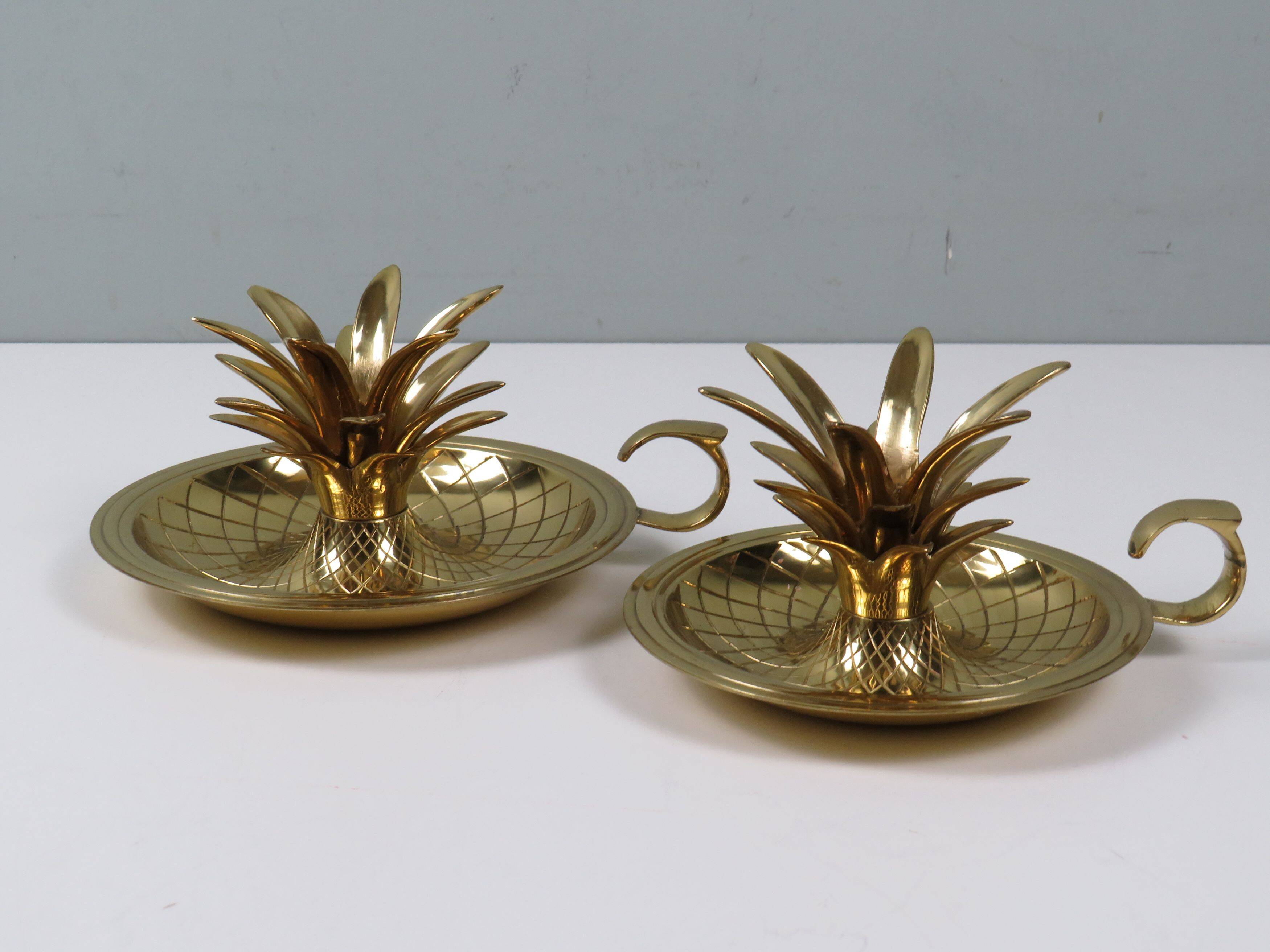 Elegant pineapple candlesticks in lacquered brass 1970-1980