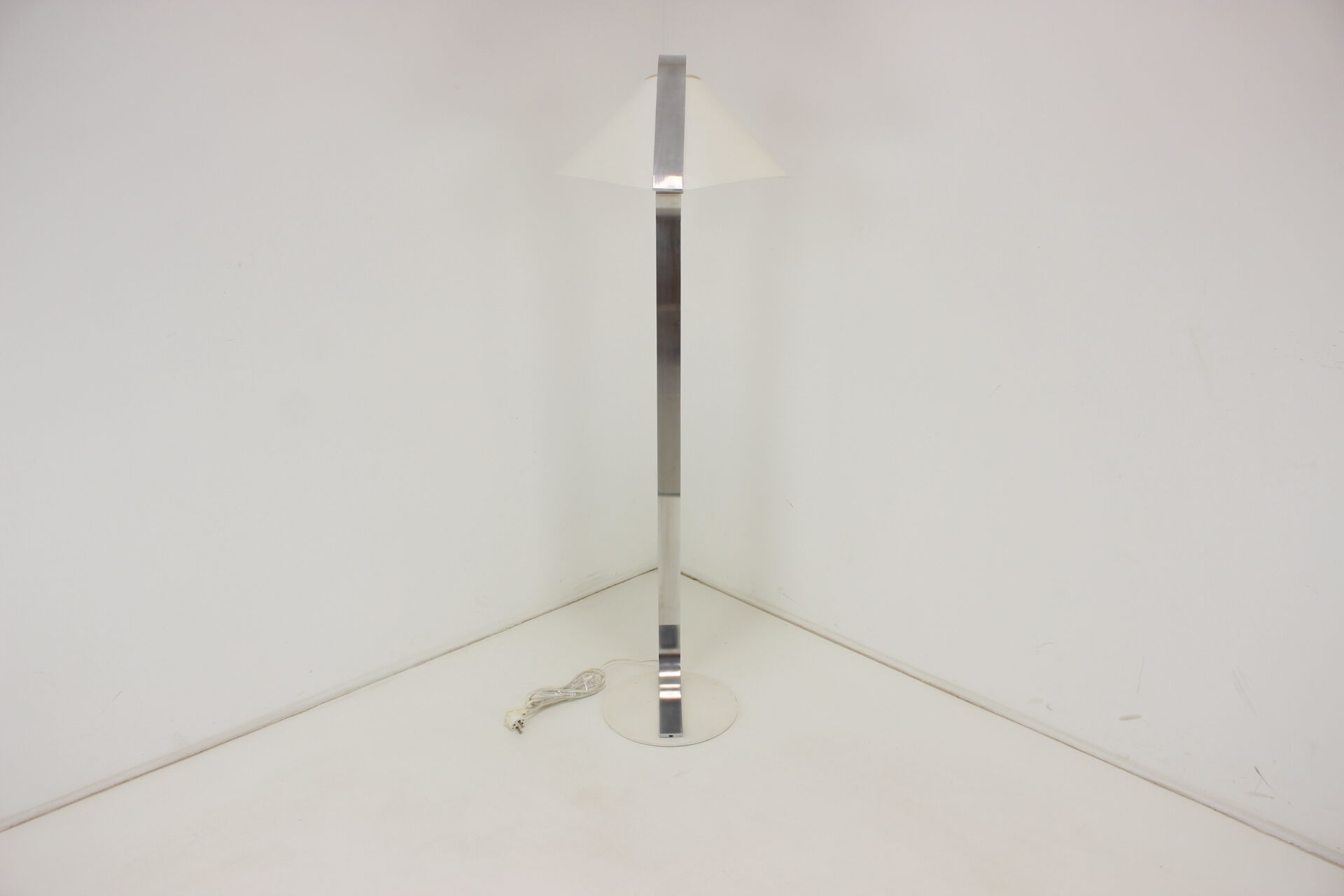 Design Floor Lamp Italy, 1970s