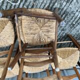 8 Chaises  anciennes vendéennes paillées en cerisier massif.