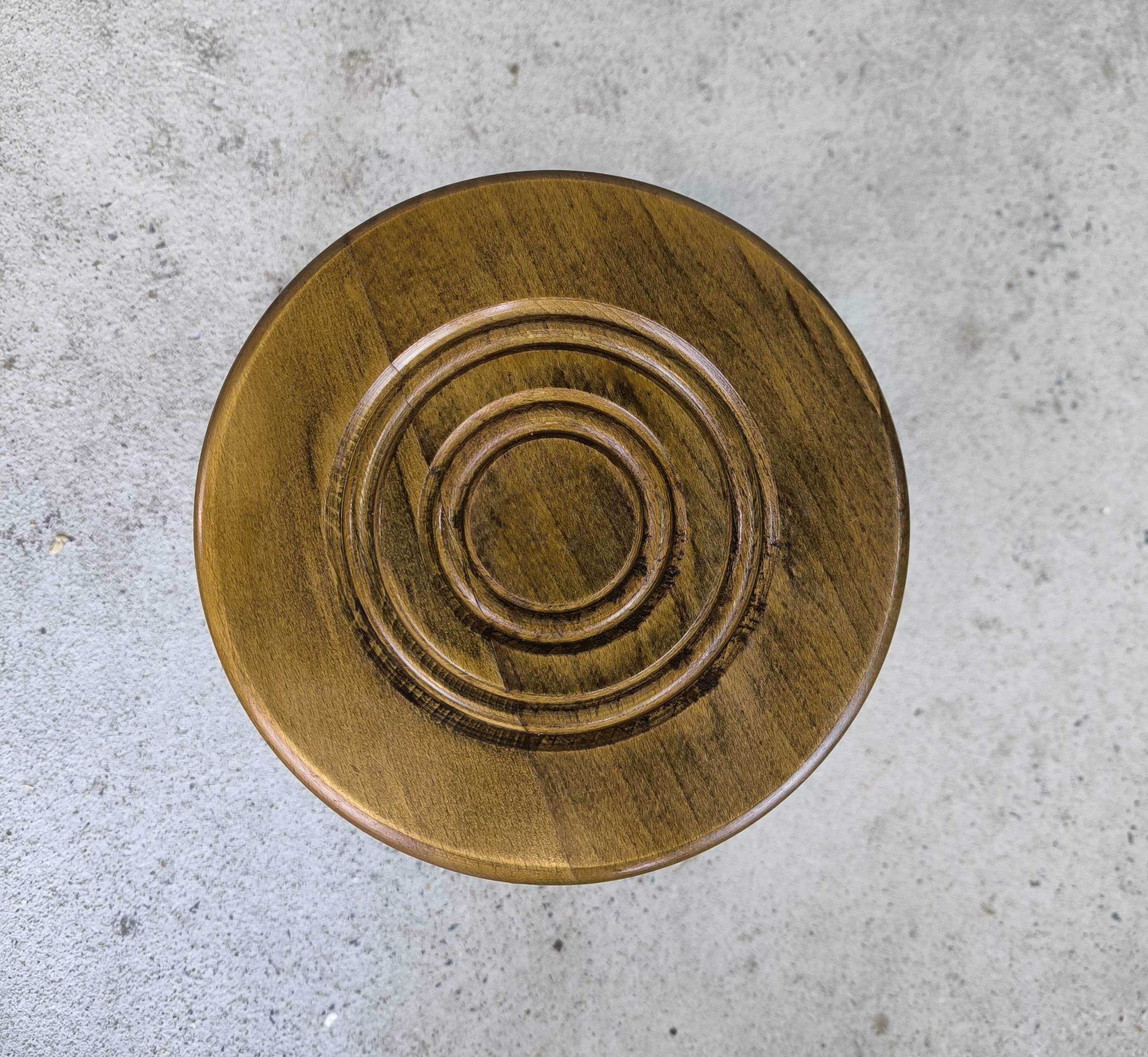 Tabouret tripode vintage pieds perlés en bois
