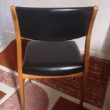 2 Scandinavian chairs