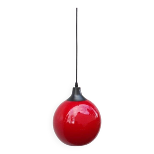 Suspension globe rouge des années