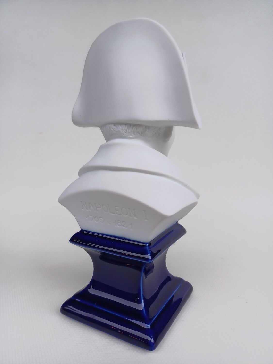 Bust in biscuit and porcelain of Napoleon 1st. mnp, limoges